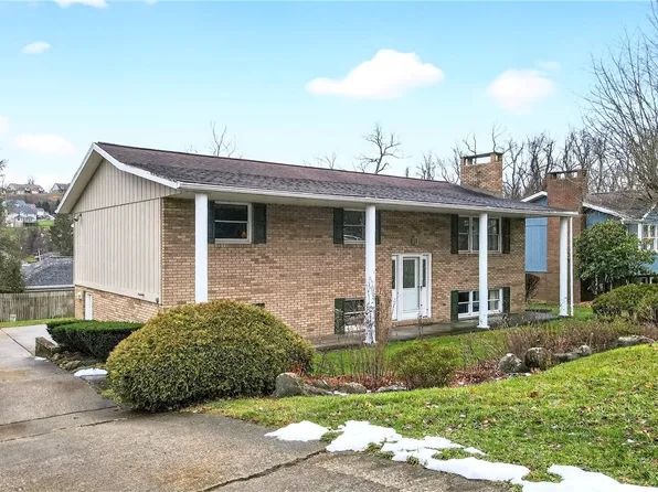 145 Stump Dr, Rostraver Township, PA 15012