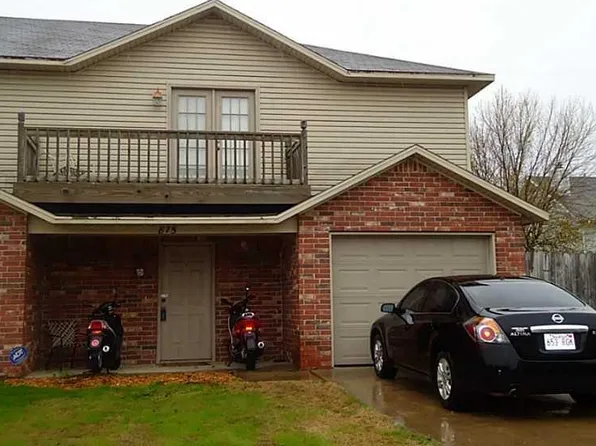824 W Melmar Dr, Fayetteville, AR 72703