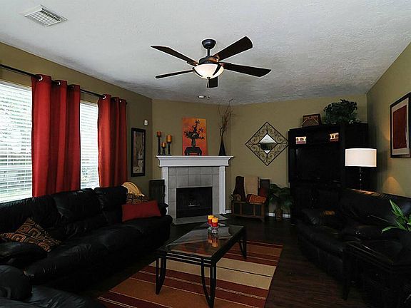3rd image of 15130 Carolina Oaks Dr