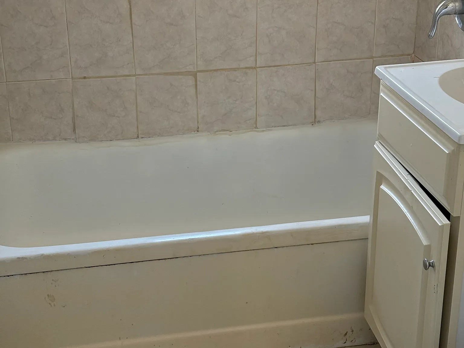 2 bed, 840 sqft, $1,600 — Photo 4