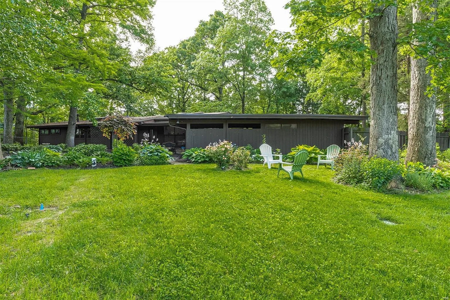 632 Craigwoods Dr photo 1