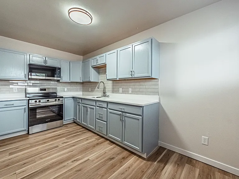 3551 Baltimore Ave #7 — Photo 3