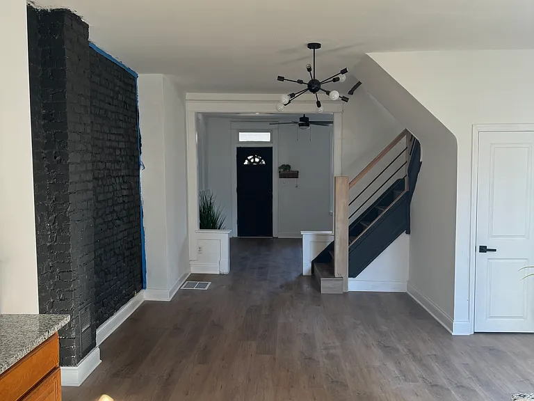 724 N Hilton St — Photo 33