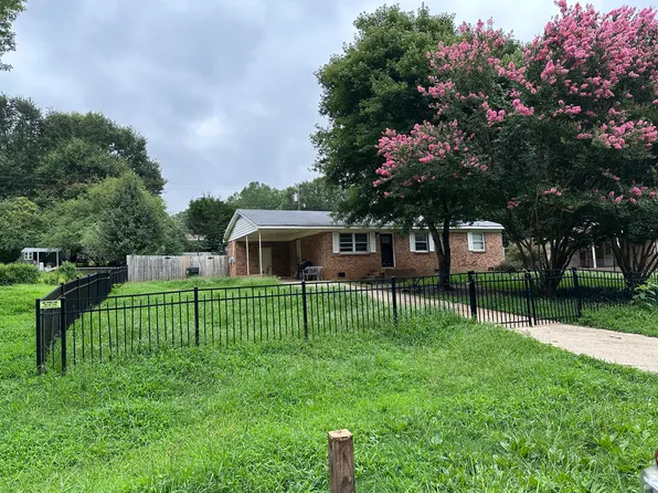 4111 Falling Oak Dr, Gastonia, NC 28052