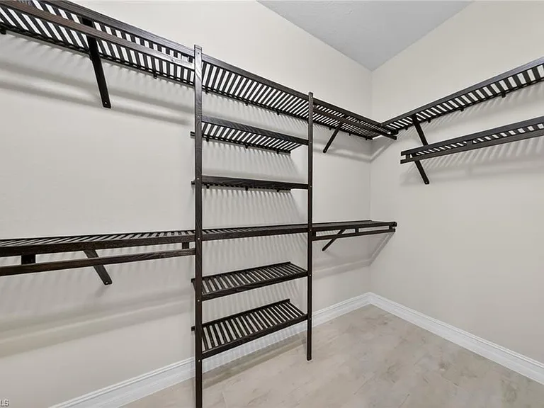 14930 Blue Bay Cir — Photo 29