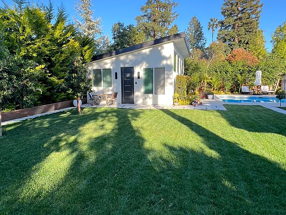 5th image of 755A Raymundo Ave