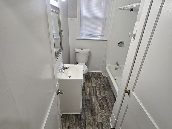 4th image of 3617 Gasconade St #1