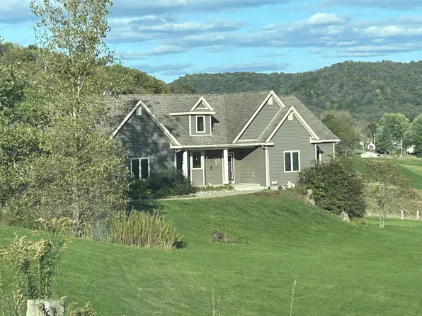 S1420 A Ernies LANE, Chaseburg, WI 54621