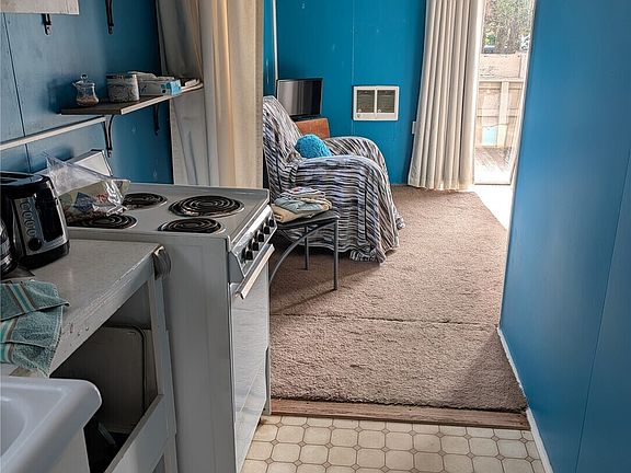 3rd image of 1004 Ocean Beach Boulevard S