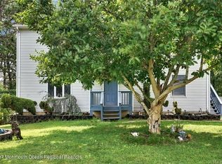 208 Cutter Ln, Manahawkin, NJ 08050