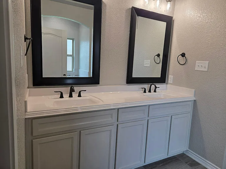 7715 Silicon Dr — Photo 14