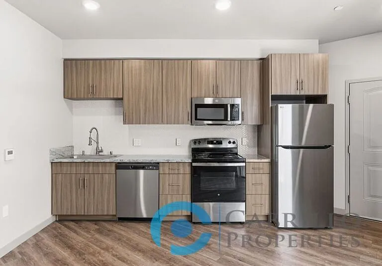 3093 Broadway #302 — Photo 8