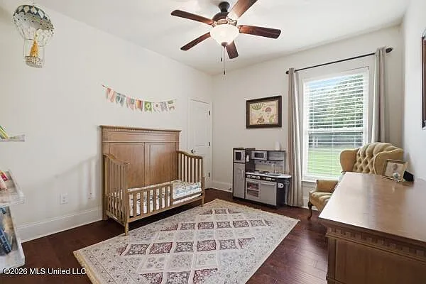 7695 Crescent Way Dr — Photo 18