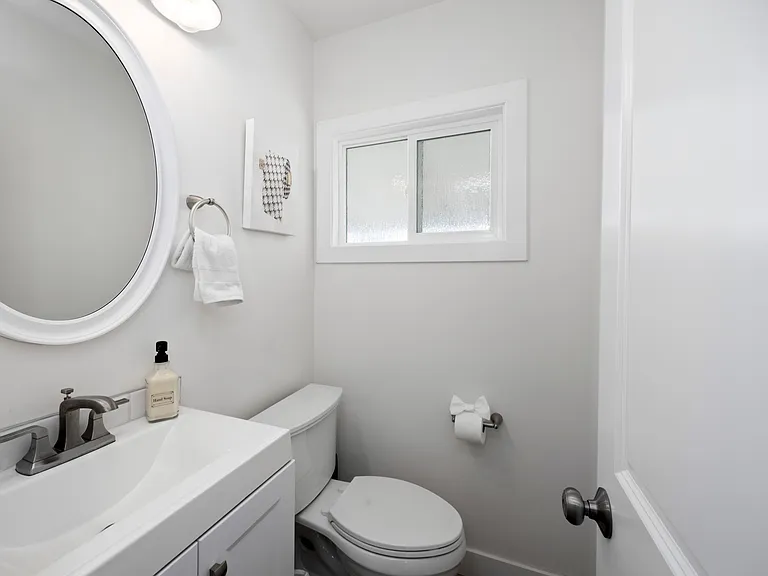 18132 Rainier Dr — Photo 16
