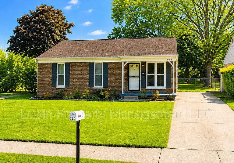 590 Blackhawk Rd — Photo 9