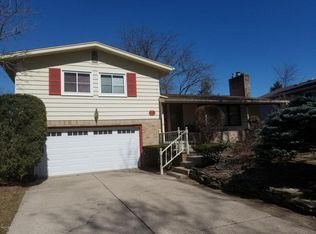 2512 Belaire Dr, Lansing, MI