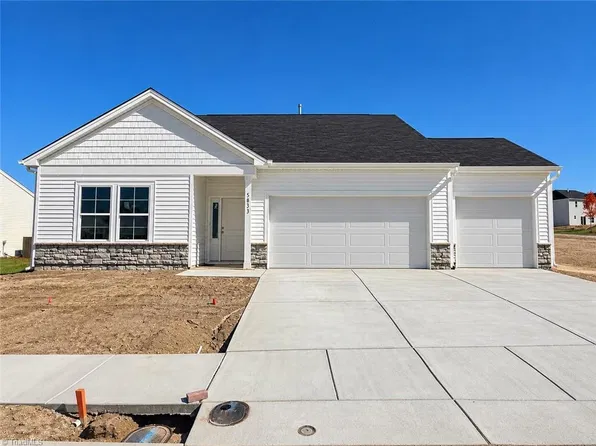 5833 Latigo Ct, Clemmons, NC 27012