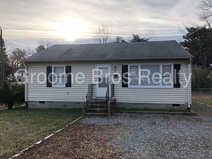 1st image of 25 N Juniper Ave