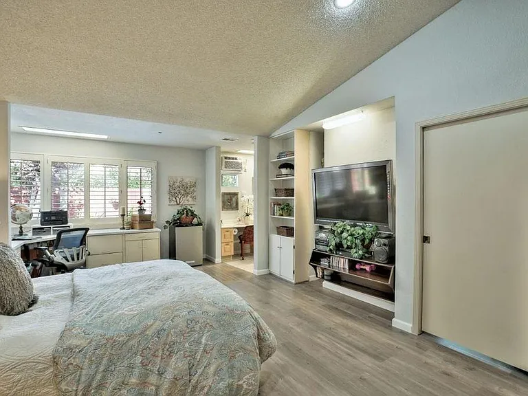 32703 Dinuba Ct — Photo 19