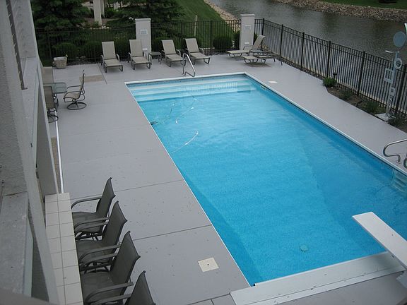 Back Yard Pool & Bar