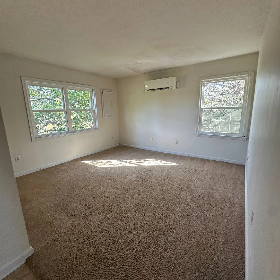 1 bed, 1.0 bath, 650 sqft, $1,200 — Photo 2
