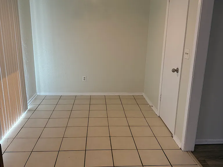 1808 Southcrest Dr #1808 — Photo 7