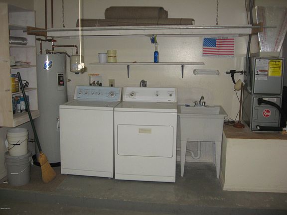 5th image of 143 McNeela Dr #143