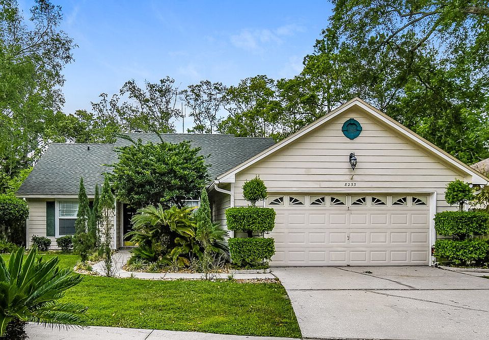1st image of 8233 Lakemont Dr
