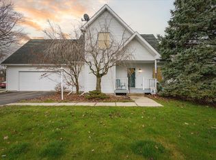 784 W Maple Ave APT H, Adrian, MI 49221