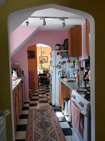 484 Ashland Ave #9 — Photo 11