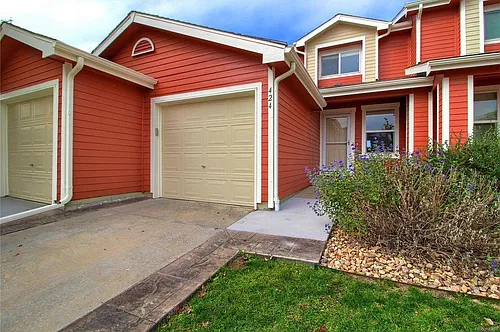 424 Montgomery Dr #TOWNHOUSE Photo 1