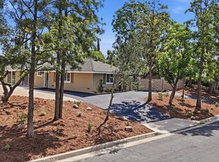 7831 Live Oak Dr, Riverside, CA 92509