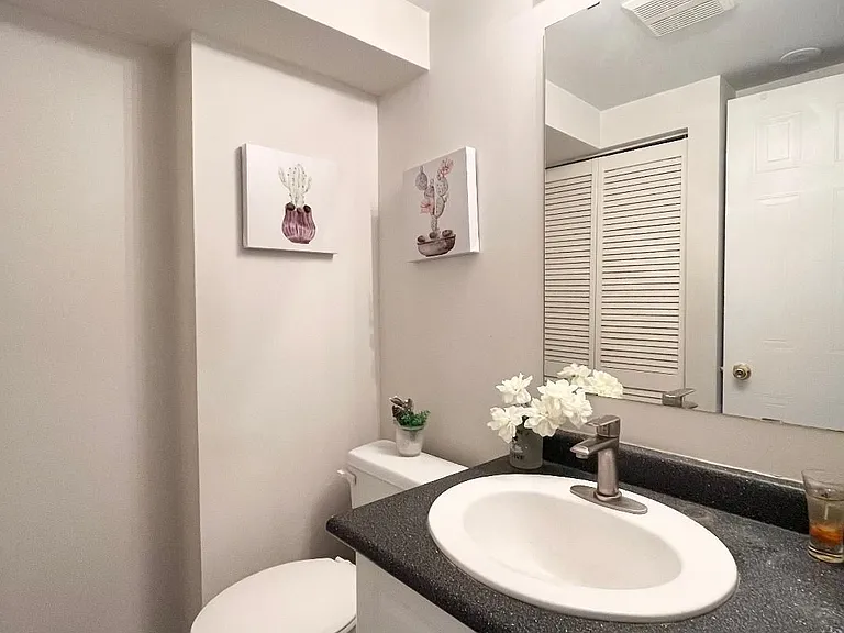 593 Kennedy Rd #4 — Photo 15