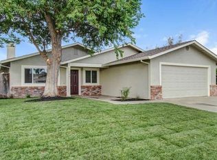 1447 Harvest Dr, Ripon, CA 95366
