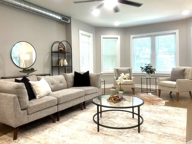 2639 W Carmen Ave #3E — Photo 7
