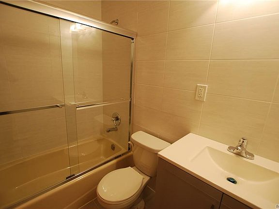 3rd image of 71-23 163rd St Floor 1