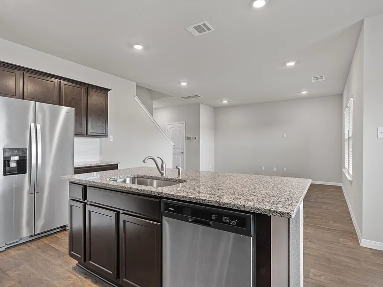 493 Apache Plum Dr — Photo 20