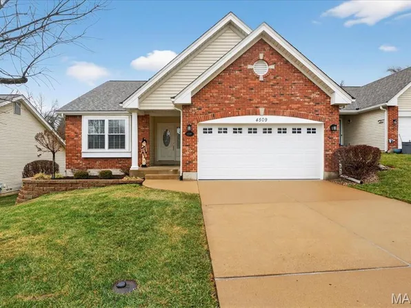 4509 Von Talge Meadows Ct, Saint Louis, MO 63128