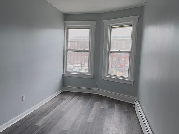 2nd image of 255 Lafayette St #3