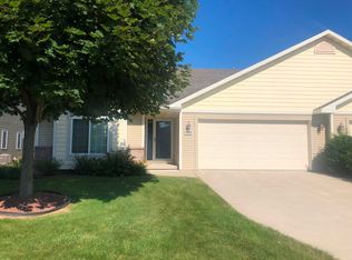 1909 Hidden Hollow Ln, Manitowoc, WI 54220