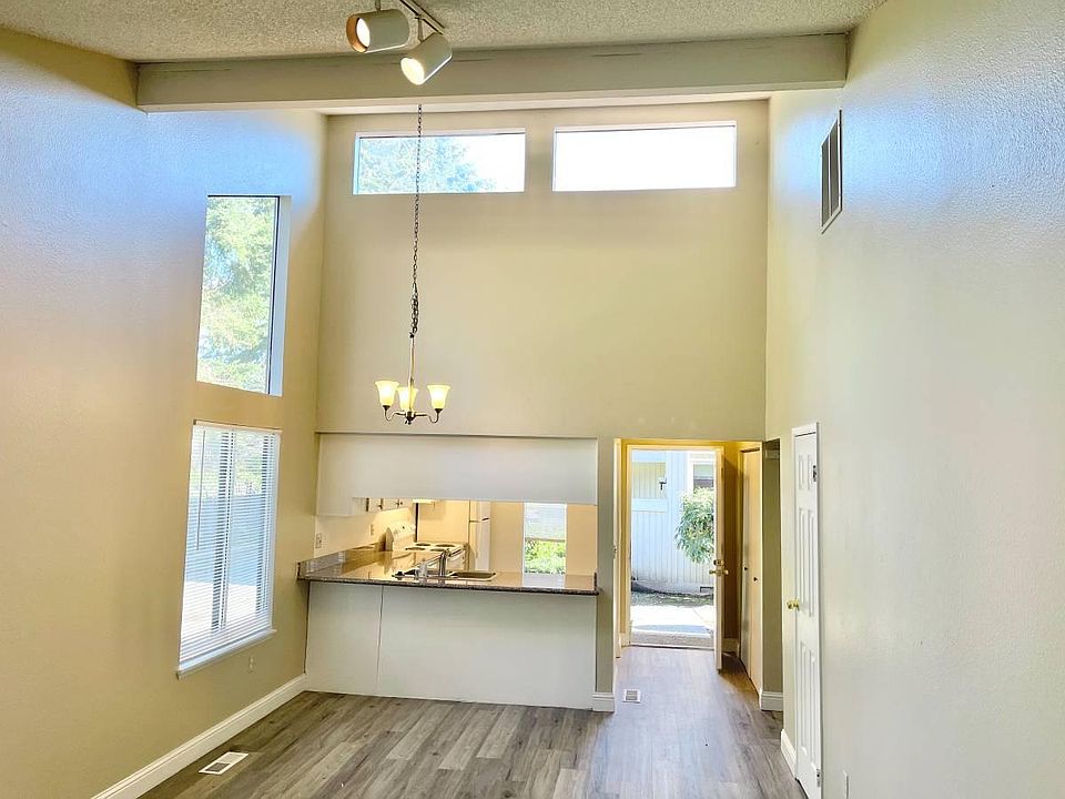 1st image of 760 140th Ave SE #750