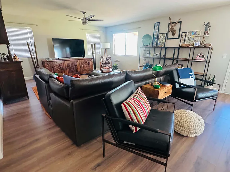 568 W Chatfield St #C — Photo 13
