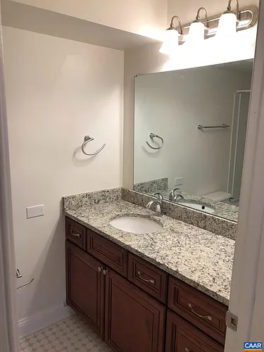 114 Turtle Creek Rd #8 Photo 1