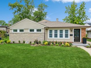 442 N Ida Ln, Elmhurst, IL 60126