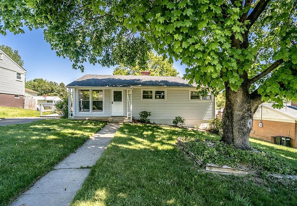 1st image of 2515 S Sharlaine Dr