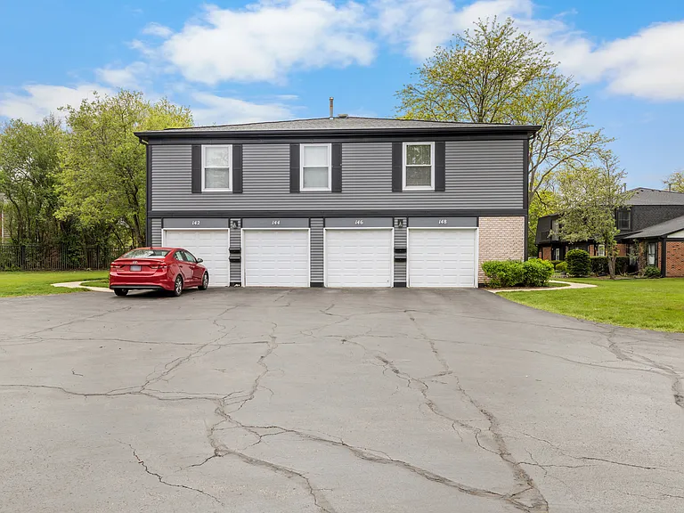 146 Inverrary Ln #146 — Photo 4