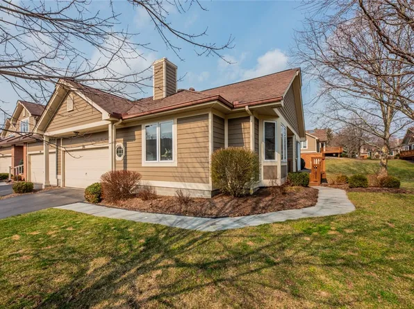 318 Marina View Ln, Webster, NY 14580