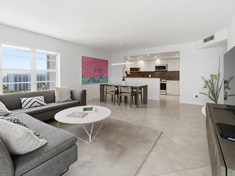 3700 Galt Ocean Dr #1510 — Photo 3