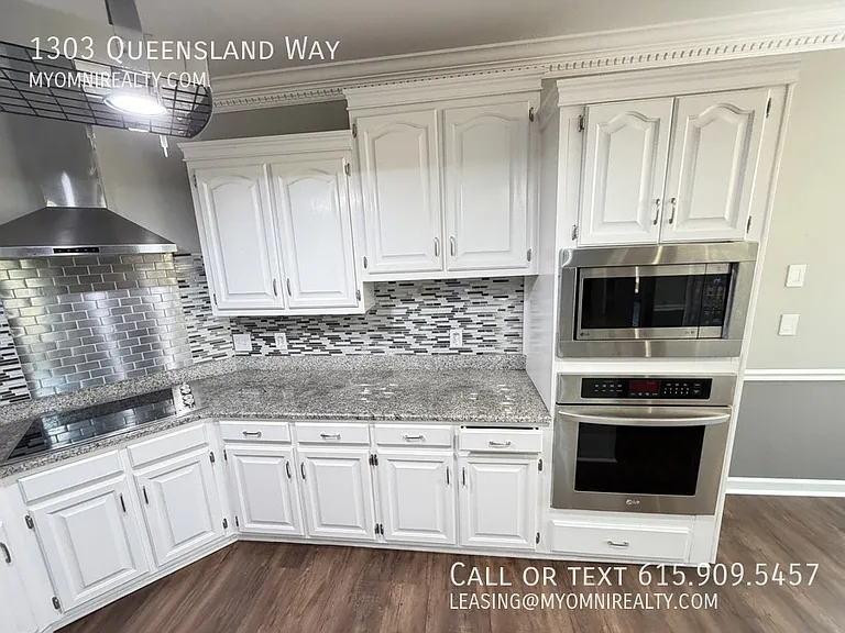 1303 Queensland Way — Photo 24