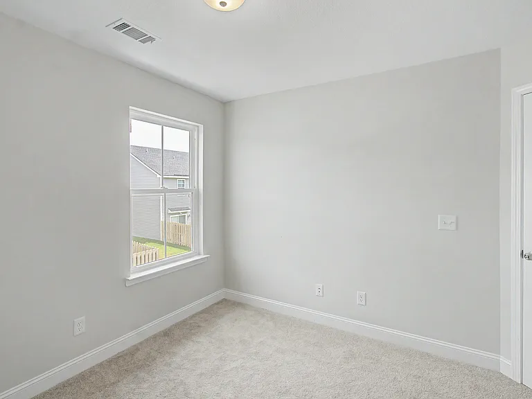 106 Heirloom Rd — Photo 11